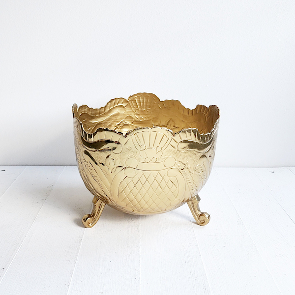 Embossed Confetti Bowl - Gold - <p style='text-align: center;'>R 100 <br>